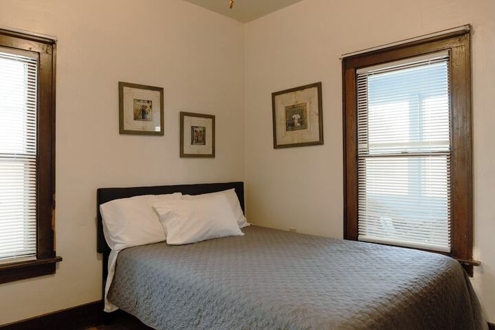 Room 79 of 234