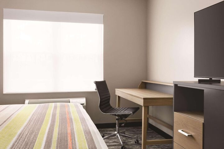 Room 10 of 21