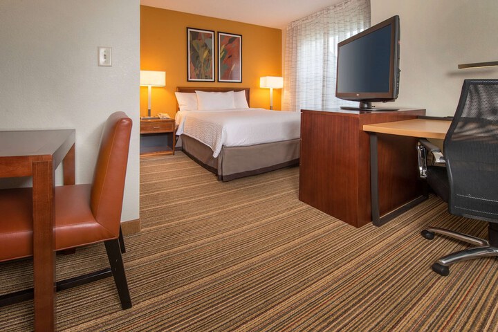 Room 20 of 34