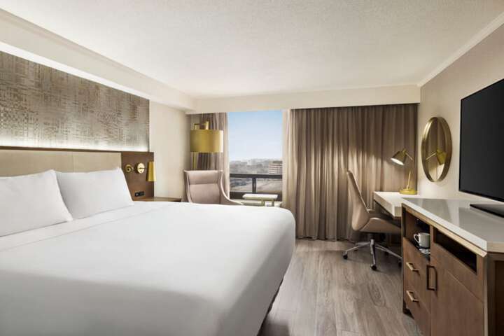Room 36 of 62