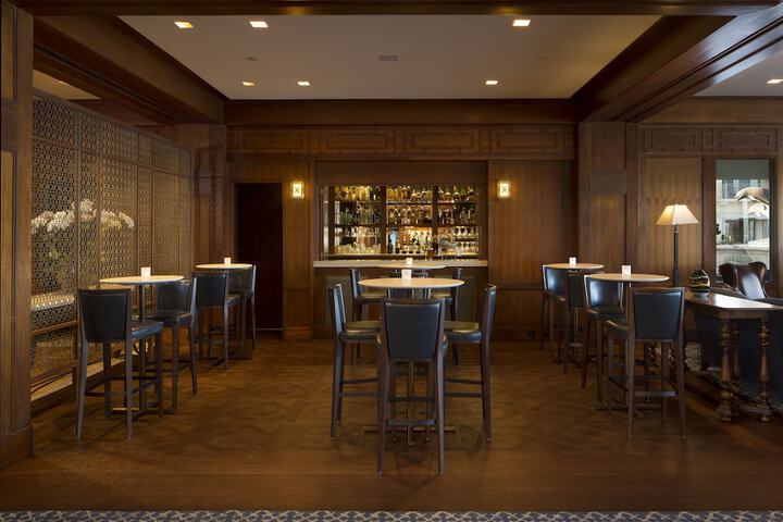Lounge 61 of 80