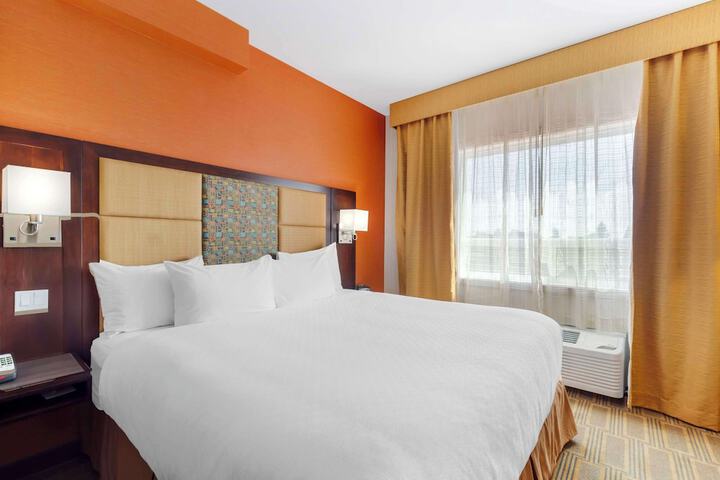 Best Western Plus Chateau Fort St. John