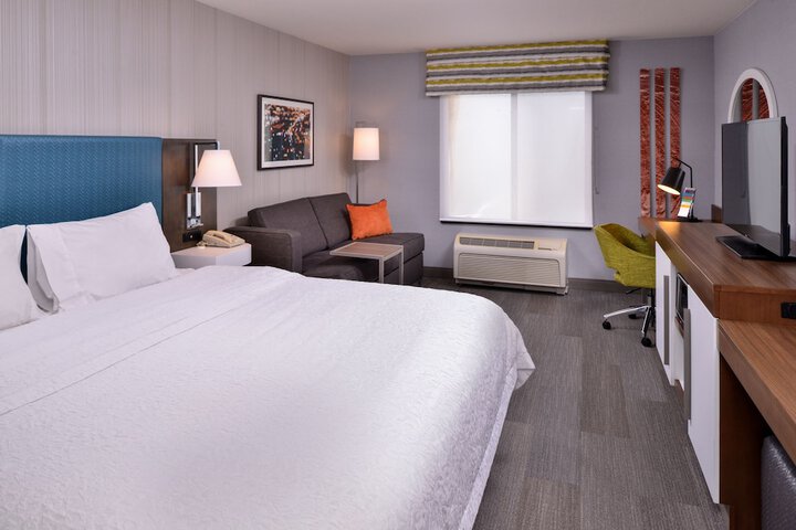 Hampton Inn & Suites Carson City