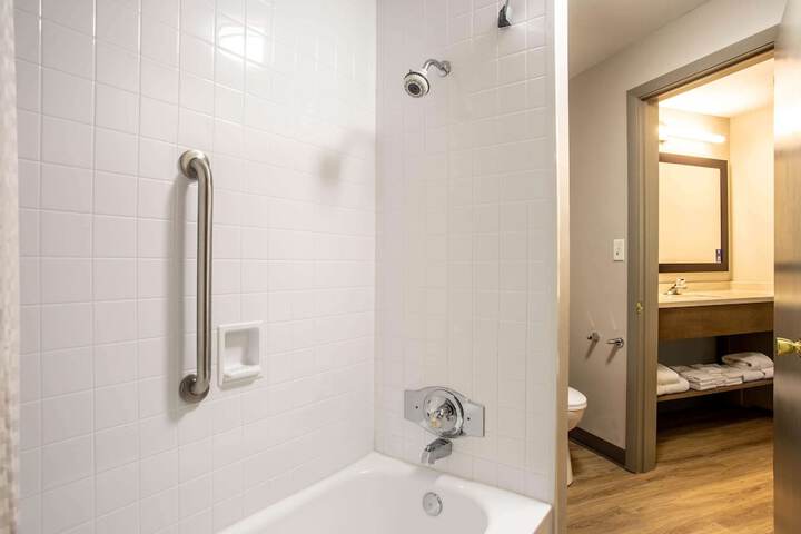 Room 45 of 63