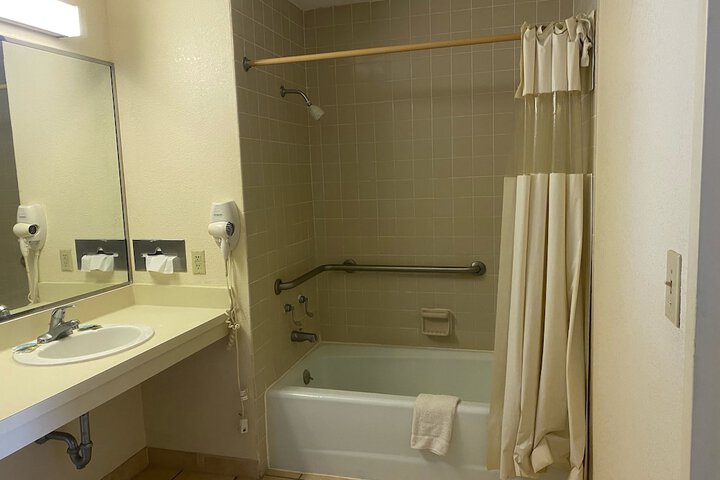 Motel 6 Sandersville GA