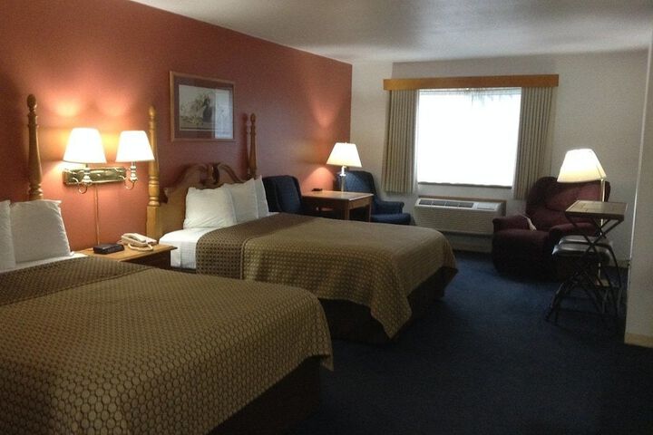 Room 32 of 94