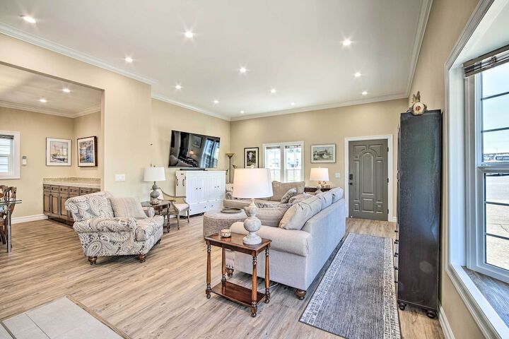 Renovated North Bend Cottage: Near Eateries!