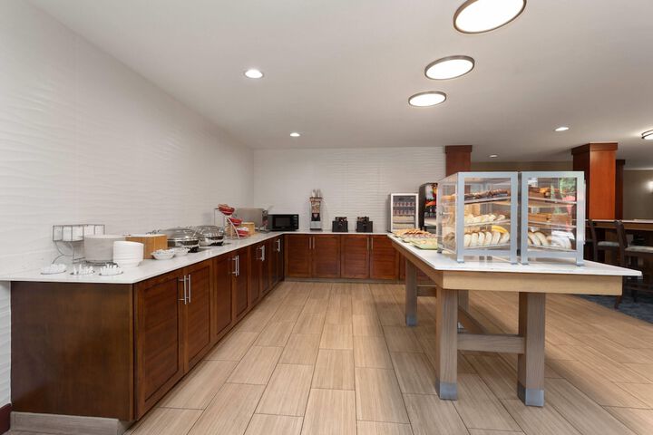 Hawthorn Extended Stay by Wyndham Naples