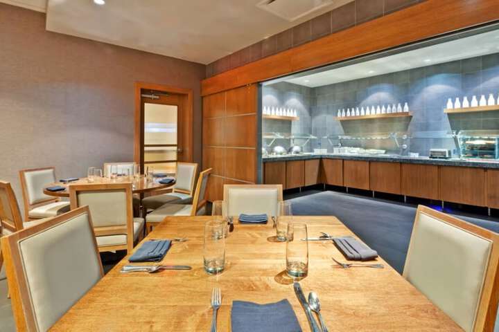 Dining 54 of 71