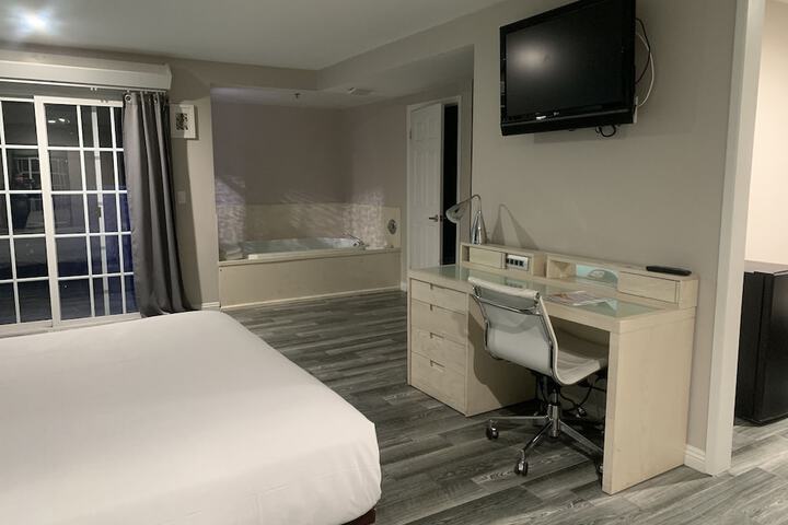 Room 12 of 29