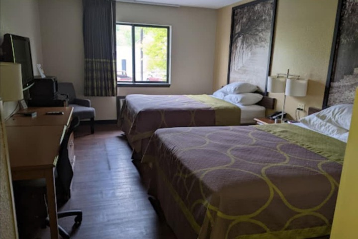 Room 17 of 22