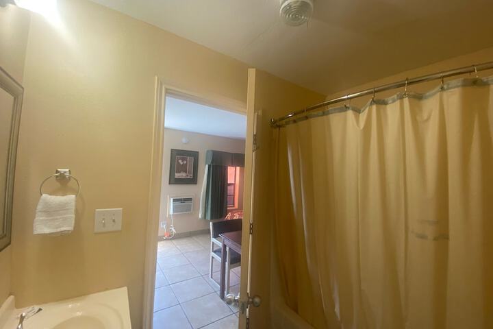 Room 17 of 21