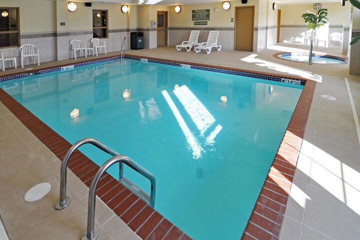 Pool 4 of 44