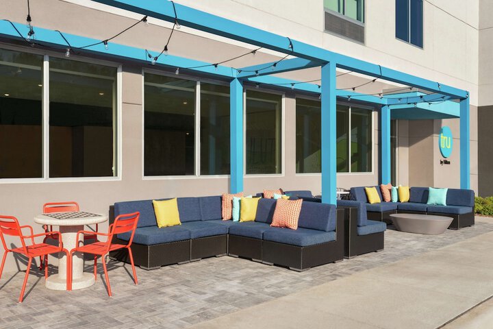 Terrace/Patio 33 of 34