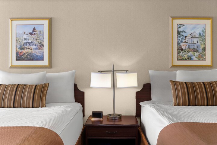 Royal Scot Hotel & Suites Trademark Collection by Wyndham