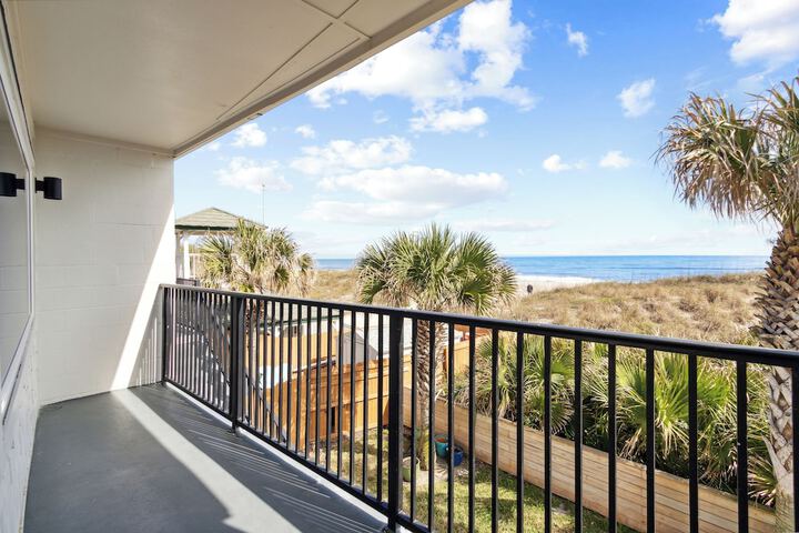 Seahorse Oceanfront Inn