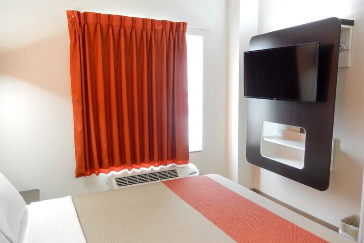 Motel 6 Tulsa OK