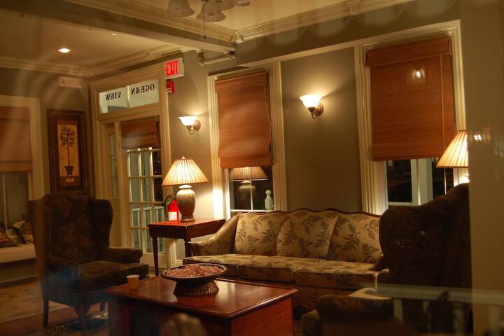 Hotel Interior 8 of 41