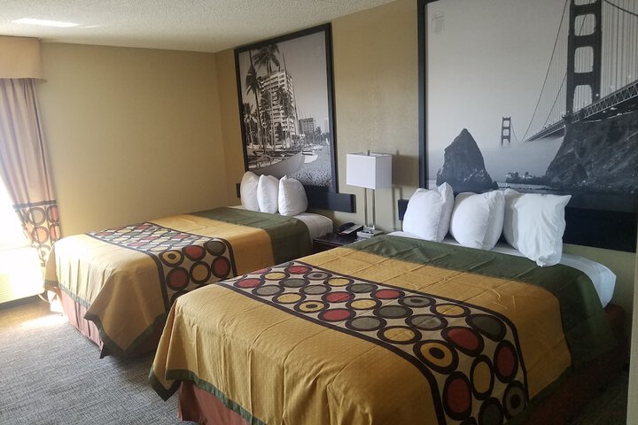 Room 16 of 30