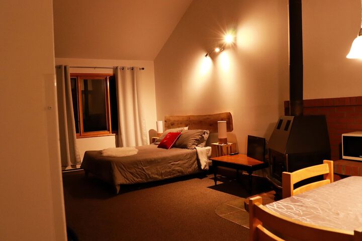 Room 17 of 36