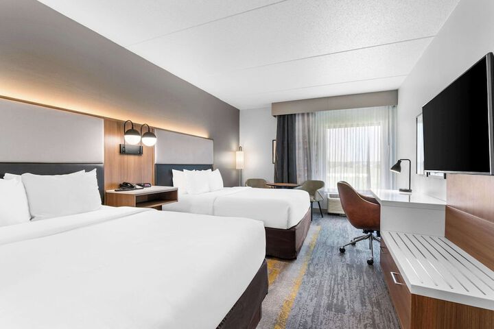 Comfort Inn & Suites York North