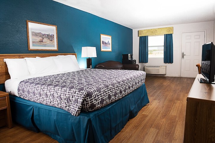 Riata Inn