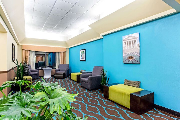 Hotel Interior 7 of 31