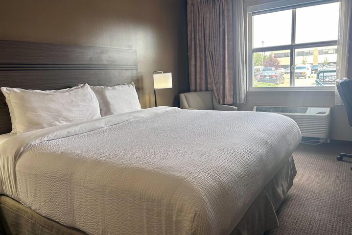 Ramada by Wyndham Sherwood Park