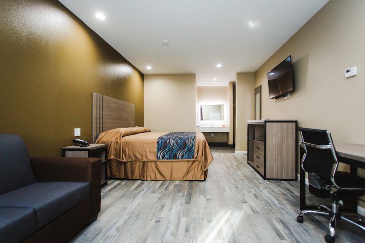 Room 14 of 45