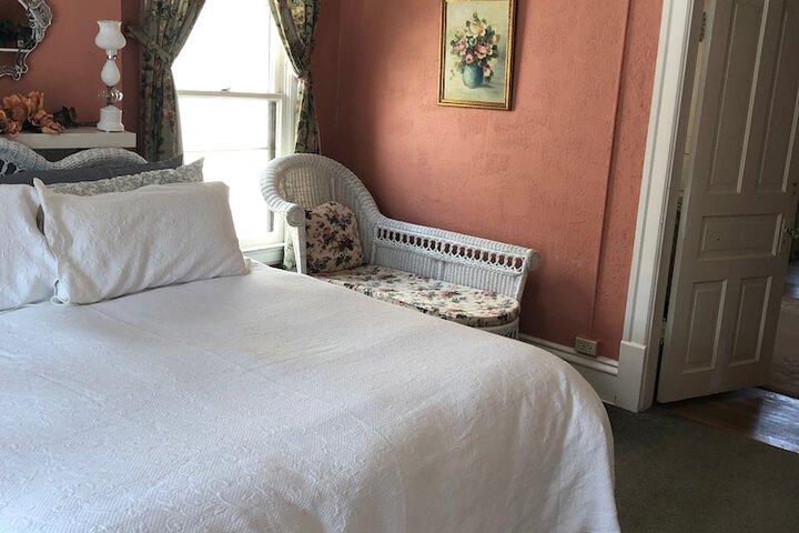 Room 26 of 44