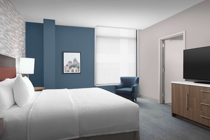Room 28 of 37