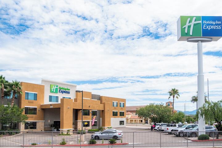 Holiday Inn Express & Suites Nogales by IHG