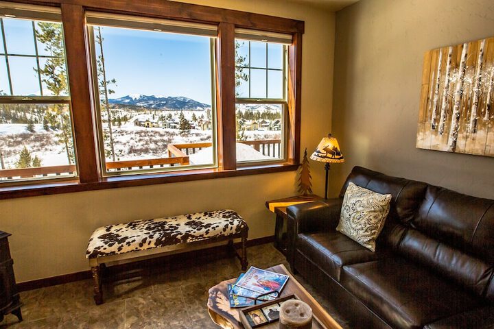 Cozens Pointe E 102 2 Bedroom Condo by RedAwning