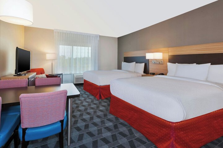 TownePlace Suites by Marriott Grand Rapids Airport Southeast