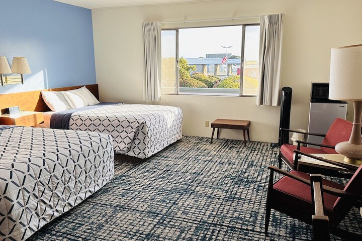 Room 33 of 51