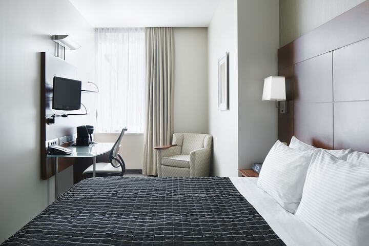 Room 31 of 54