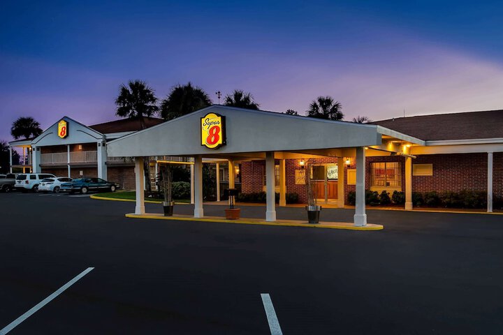 Hotel 1 of 46