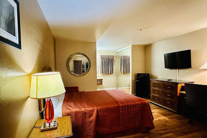 Room 22 of 27