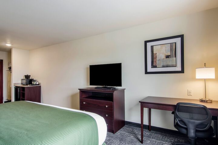 Room 26 of 43