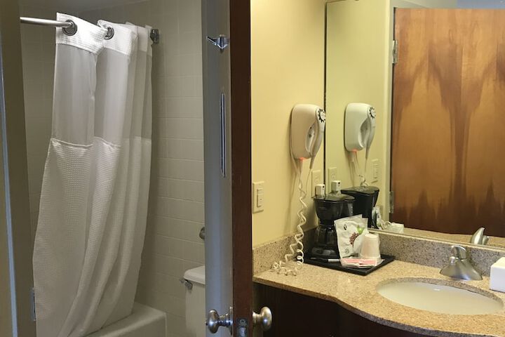 Room 20 of 42