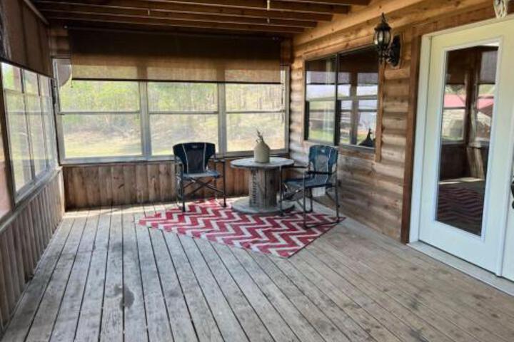 Strawberry River Ranch Cabin on 700 Acre Ranch