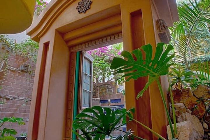 Secret Garden Inn