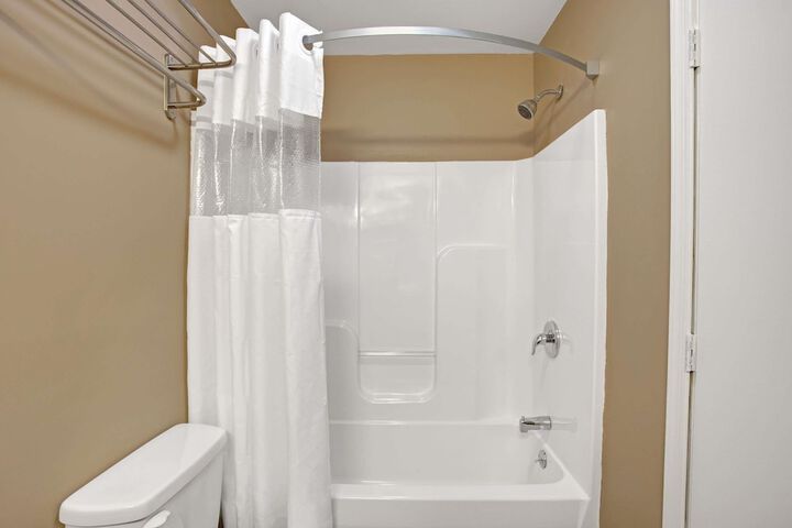 Super 8 by Wyndham Asbury Park