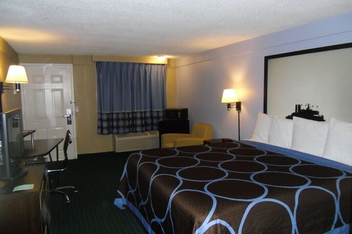 Room 31 of 35