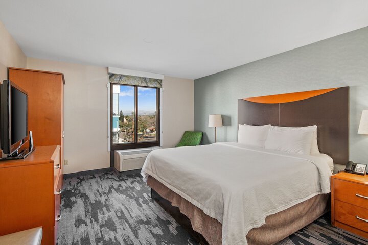 Fairfield Inn & Suites Anaheim North / Buena Park.