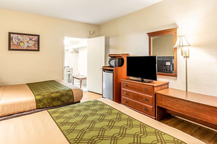 Room 12 of 29