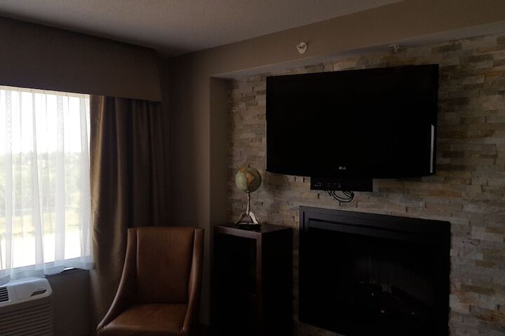 Room 28 of 90