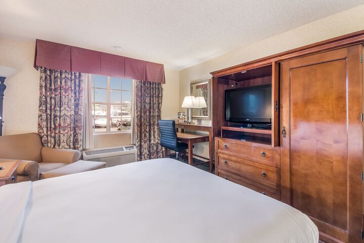Room 12 of 36