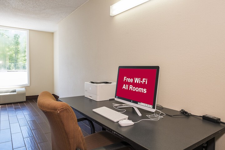 Business Center 22 of 22