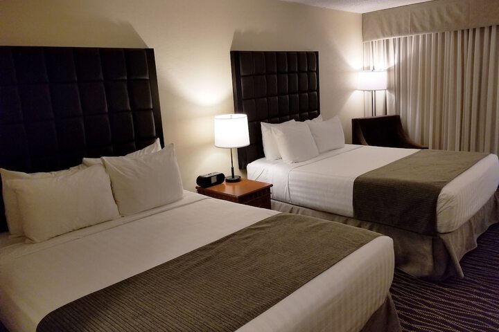Room 32 of 111
